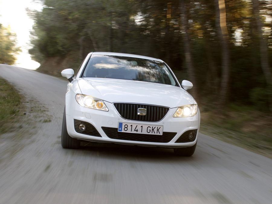  Seat Exeo 2009 года  (фото 27 из 180)